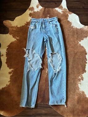 American Eagle Outfitters Light Blue High-Rise Distressed Jeans